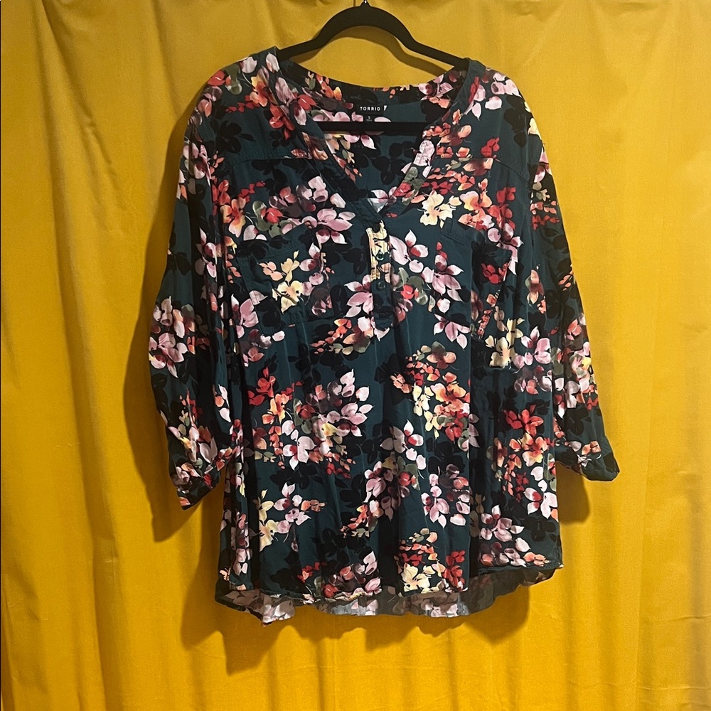 Torrid Floral V-Neck Blouse - Dark Green Multicolor